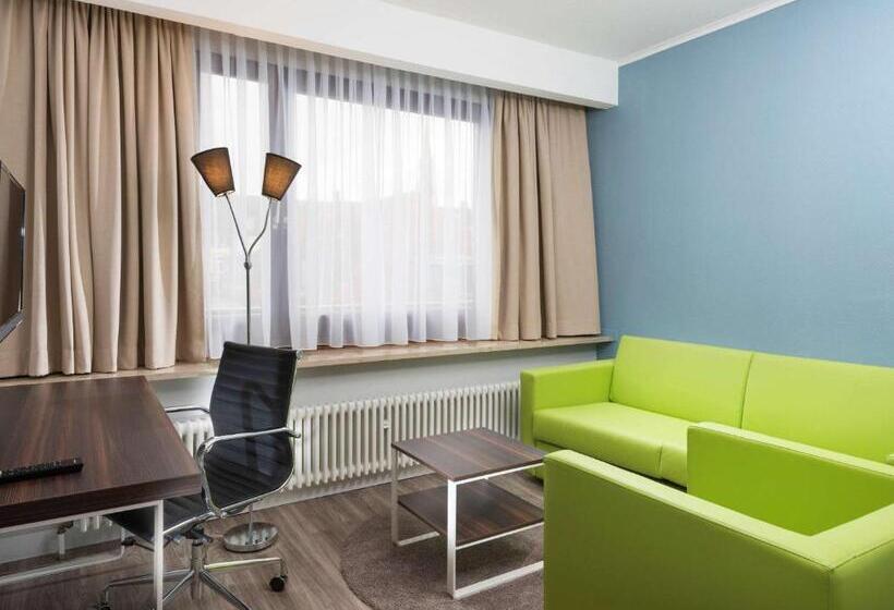 هتل Ibis Styles Offenburg City