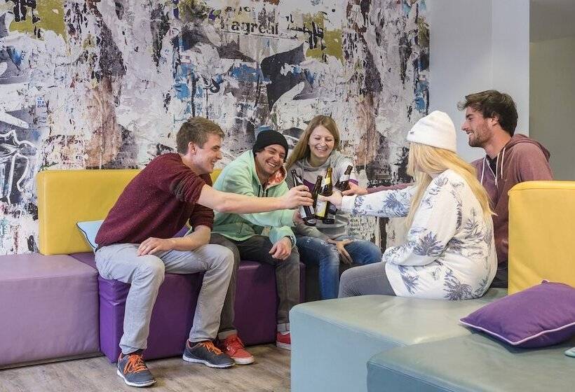 هتل Oberstdorf Hostel