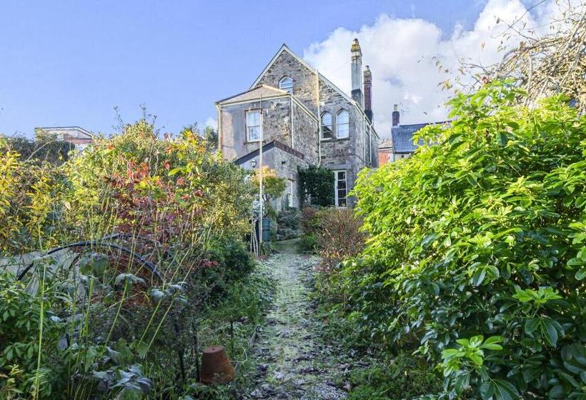 Roscrea Bed & Breakfast
