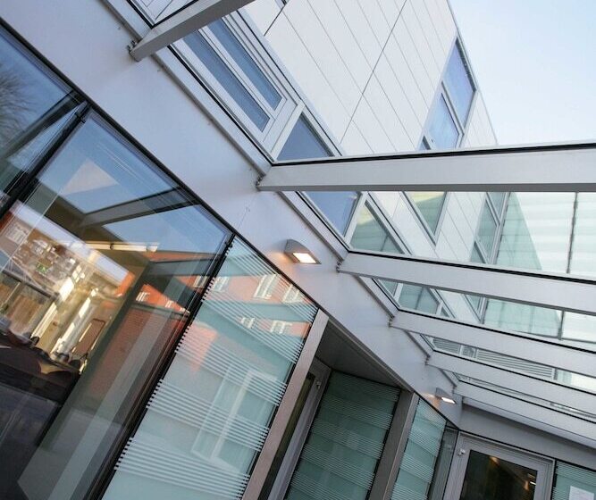هاستل Davies Court