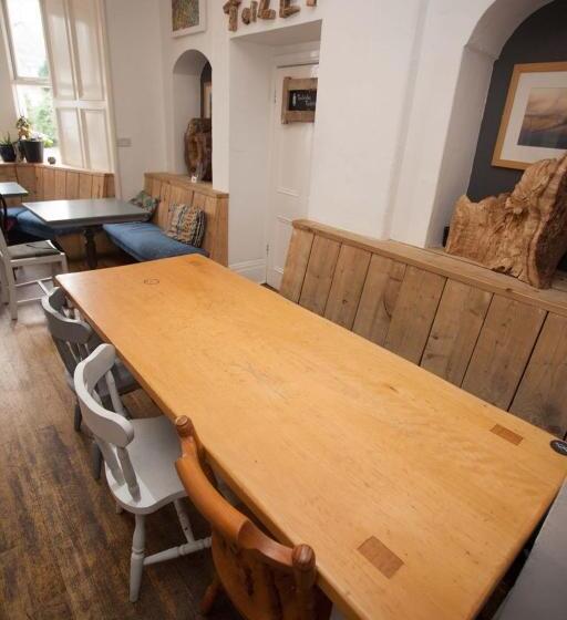 旅馆 The Heights Bunkhouse