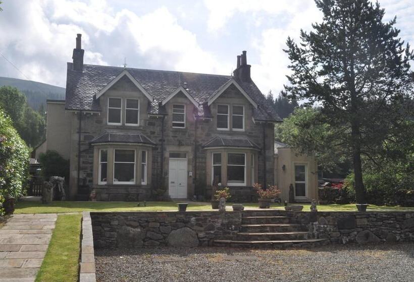 مبيت وإفطار Airlie House Self Catering