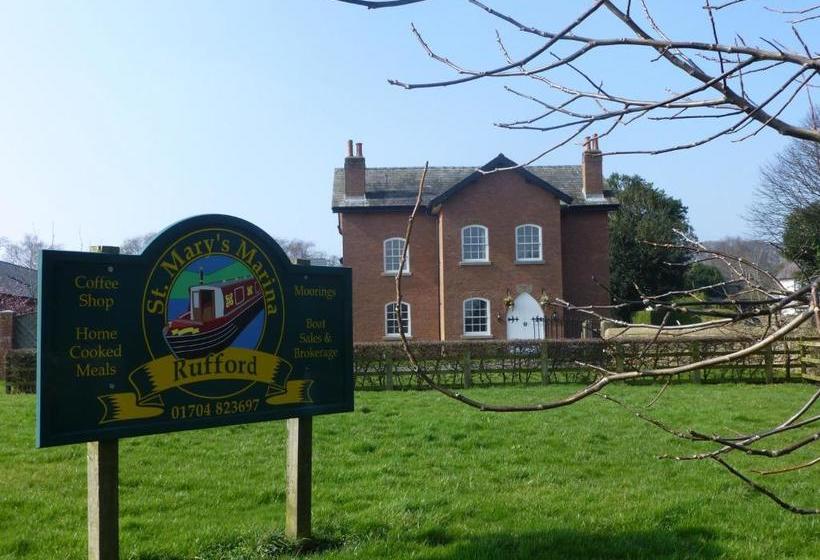 צימר Manor House Farm