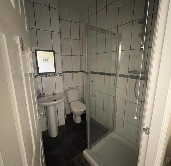 تختخواب و صبحانه Mersey View Hotel & Pub