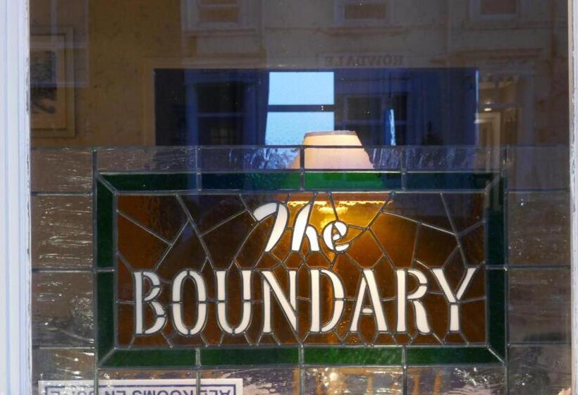 민박 The Boundary
