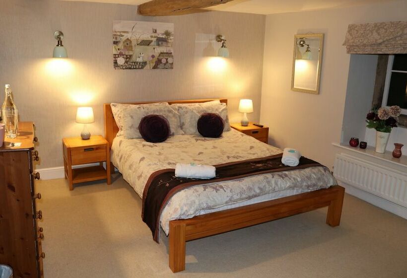 Gratton Grange Farm B&b