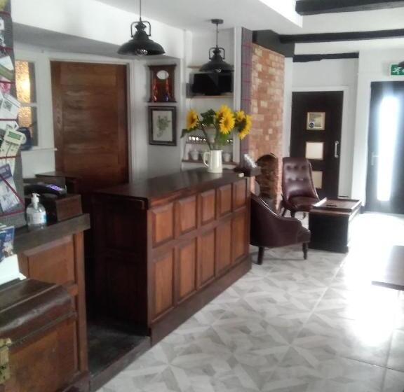 Holly Tree B&b