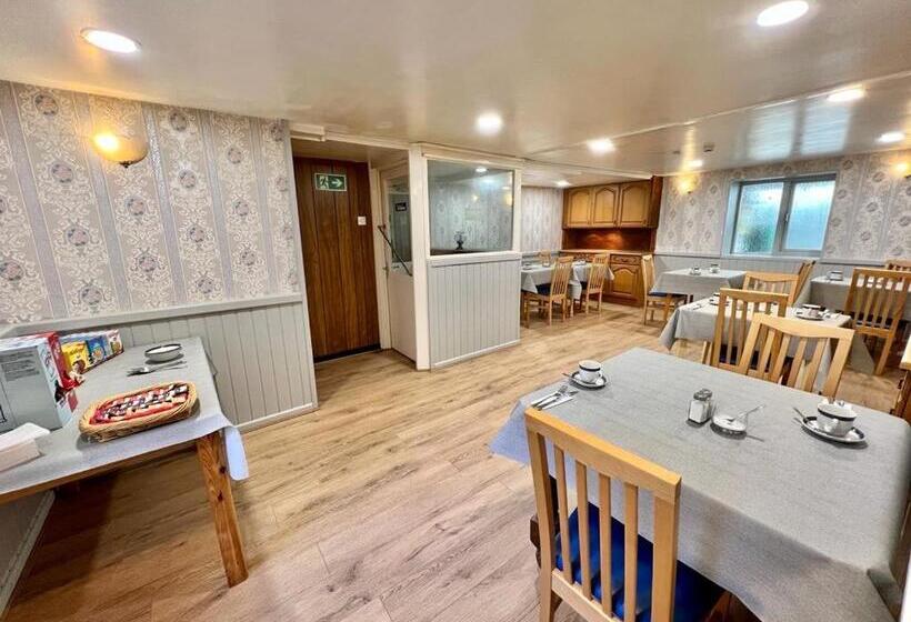 هتل Gwesty Guest House