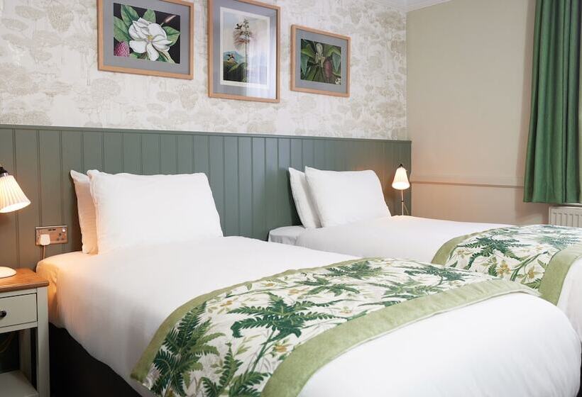 فندق The Kings Head Wroxham By Greene King Inns