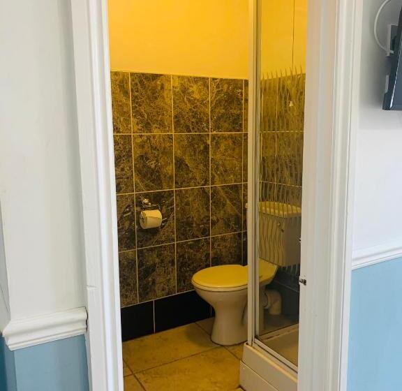 צימר Circle Guest House Bed Only