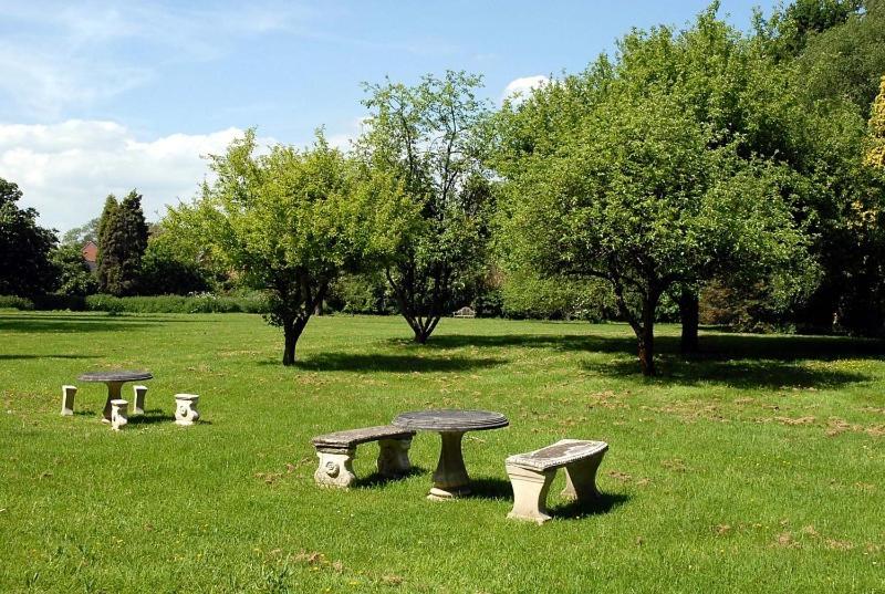 مبيت وإفطار Hopbine House