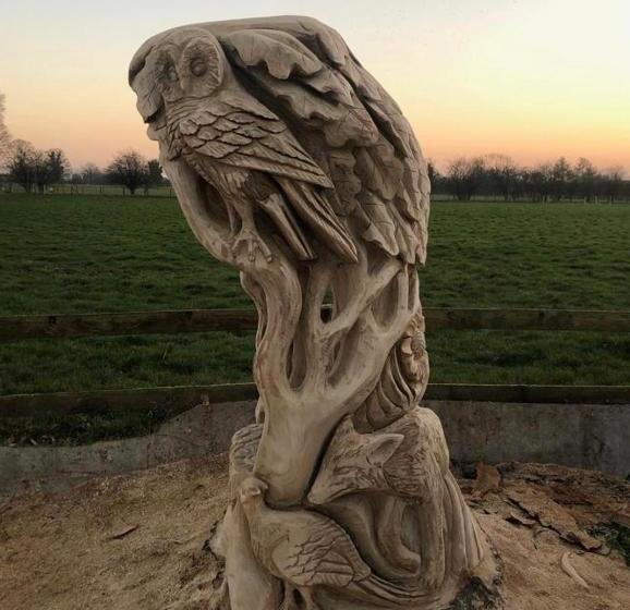 مبيت وإفطار Linden Tree Holiday Apartments