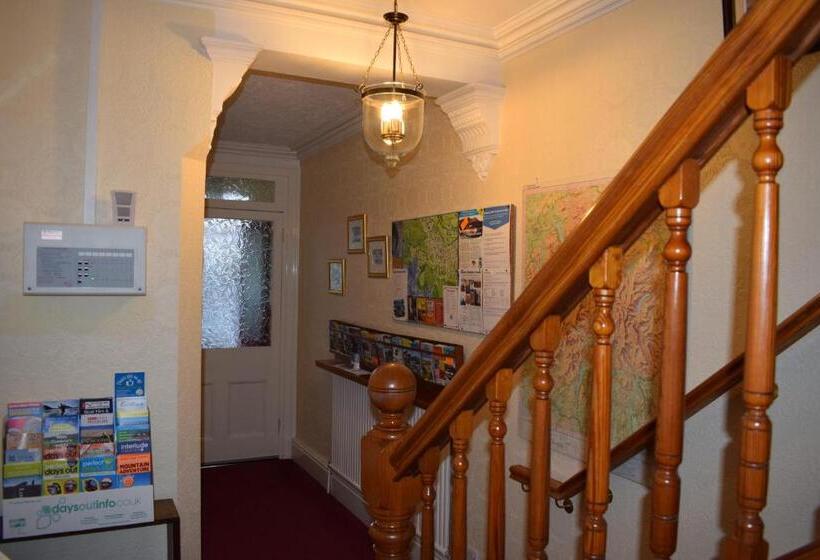 تختخواب و صبحانه Cragside Guest House