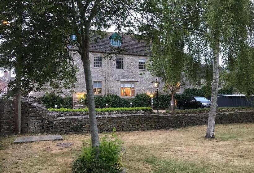 ホテル The Bridge House