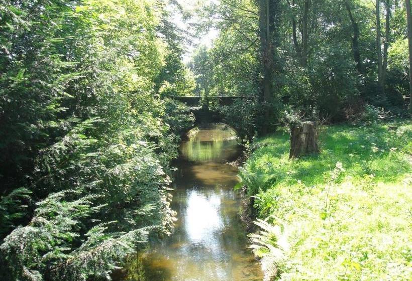 Отель Deanwater