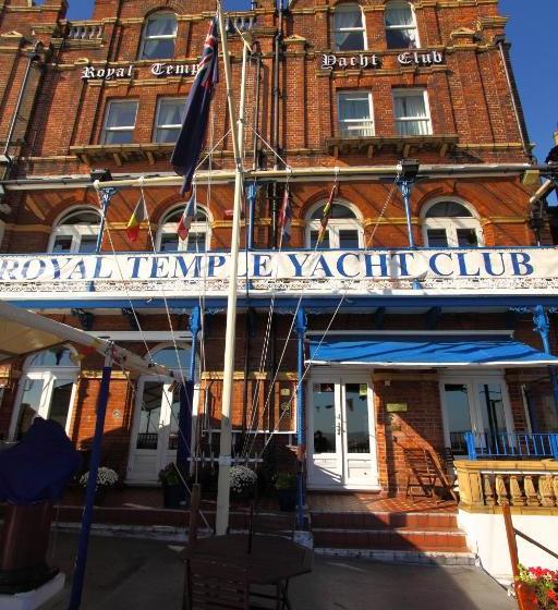 هتل Royal Temple Yacht Club