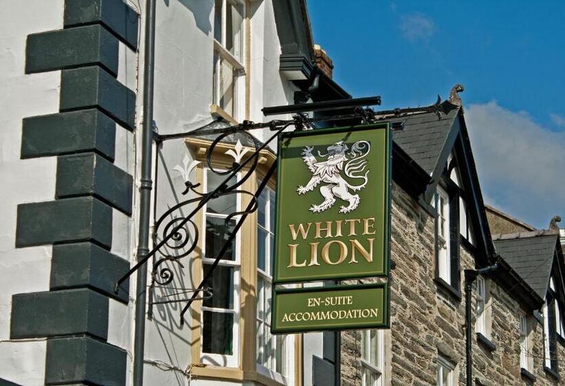 هتل The White Lion