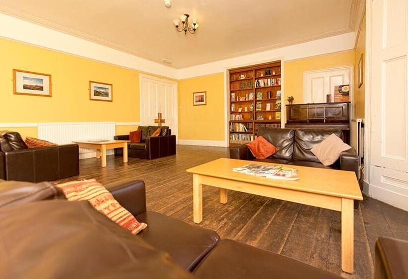 فندق صغير Yha Langdale