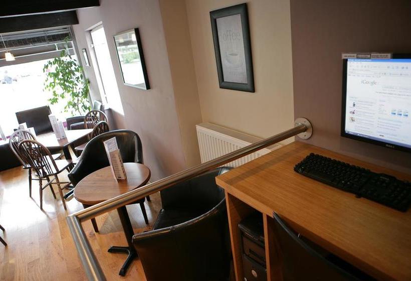 צימר Lakeland House