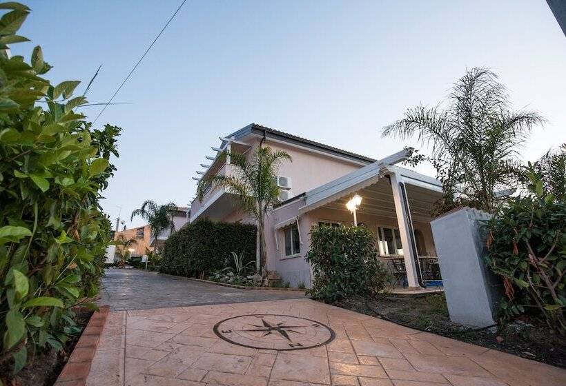 تختخواب و صبحانه Residenza Borgo Italico