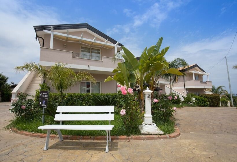 تختخواب و صبحانه Residenza Borgo Italico