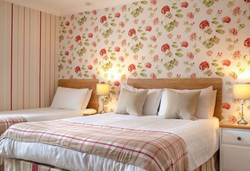 تختخواب و صبحانه The Abbey Town House   Cheltenham