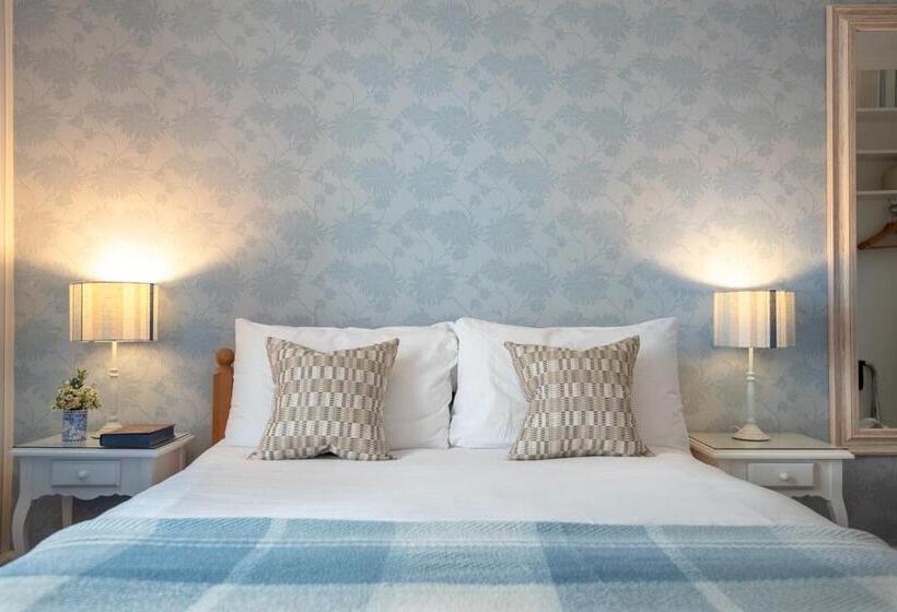 تختخواب و صبحانه The Abbey Town House   Cheltenham