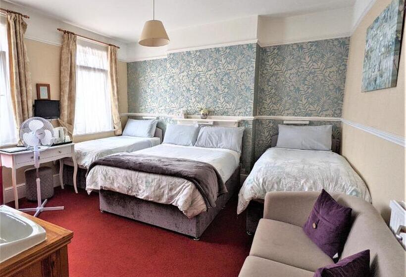 تختخواب و صبحانه The Norman Guest House