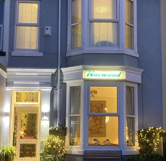 تختخواب و صبحانه The Norwood Guest House