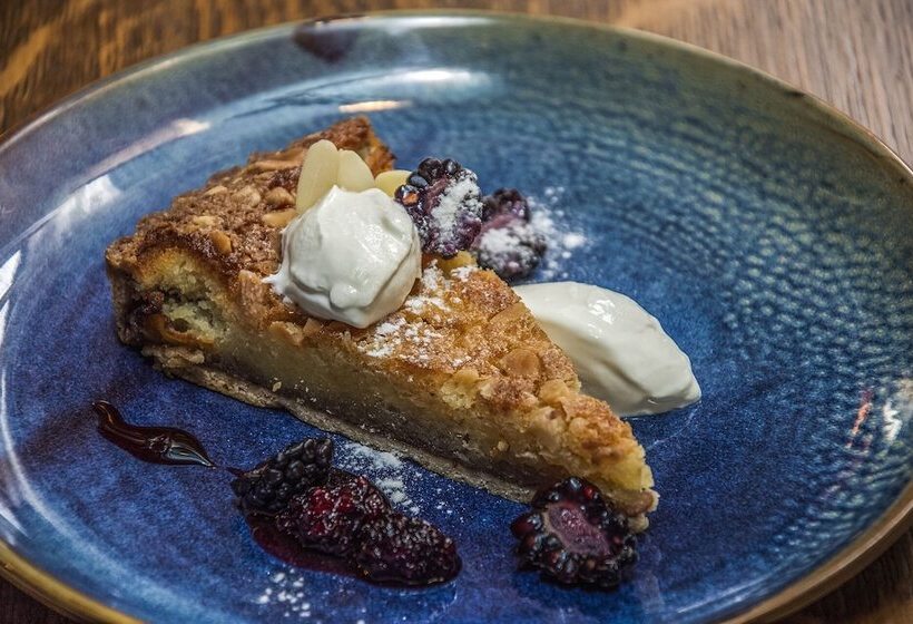 مبيت وإفطار The Swan Inn