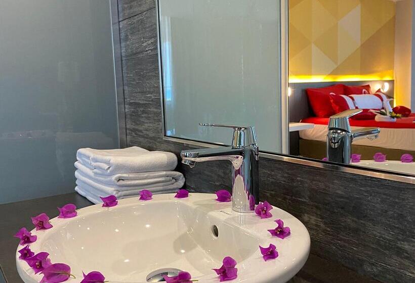 Bosphorus Sorgun Hotel   All Inclusive