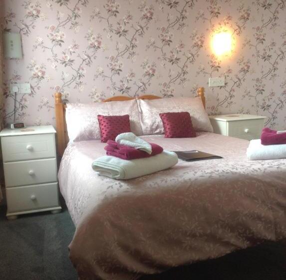 فندق Cleasewood Guest House