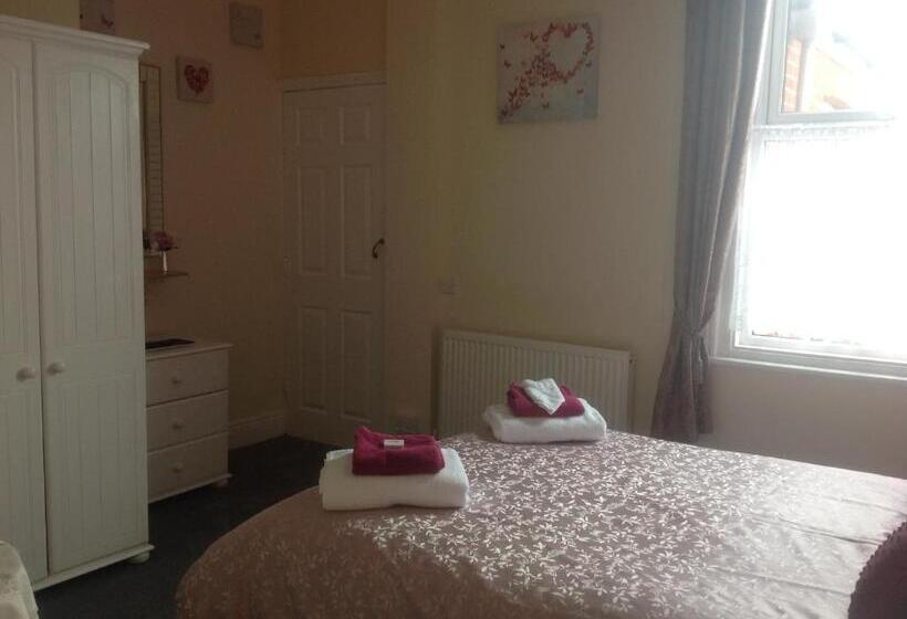 فندق Cleasewood Guest House