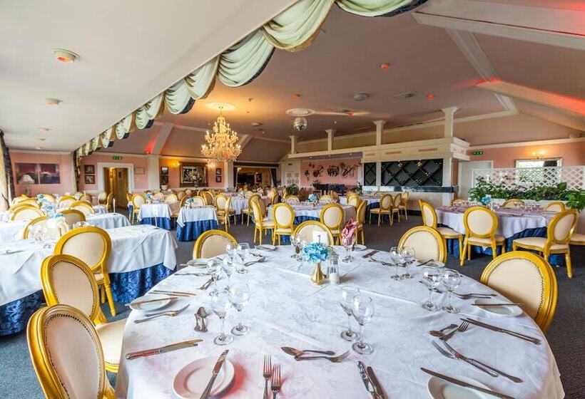 هتل Dudsbury Golf Club   And Spa