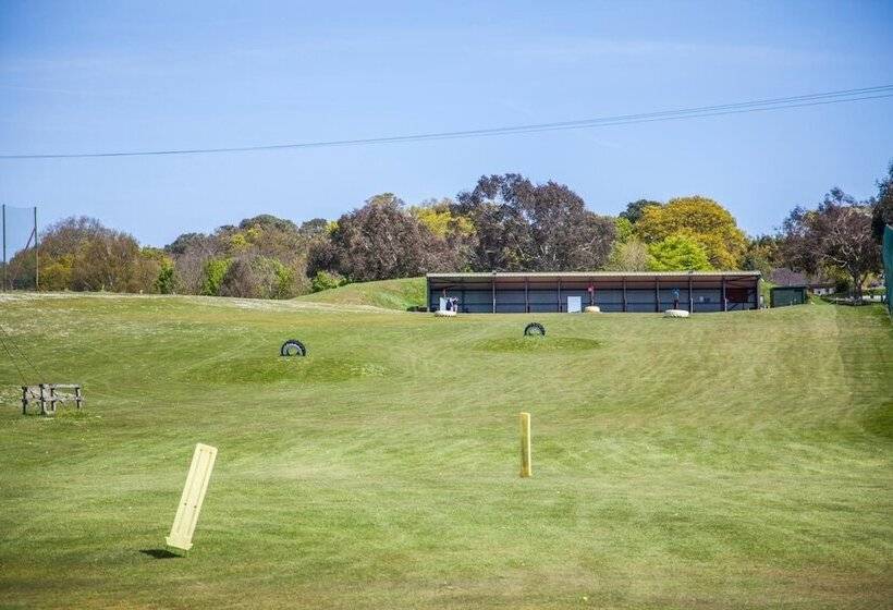 هتل Dudsbury Golf Club   And Spa