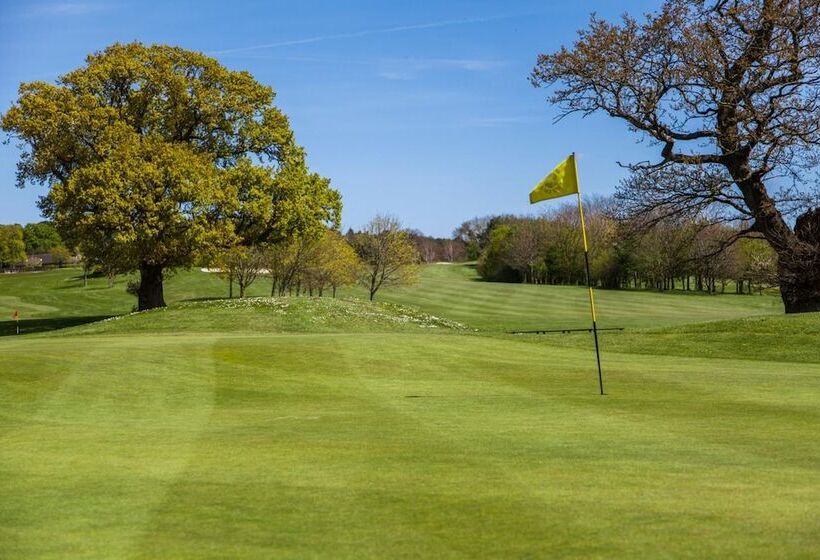 هتل Dudsbury Golf Club   And Spa