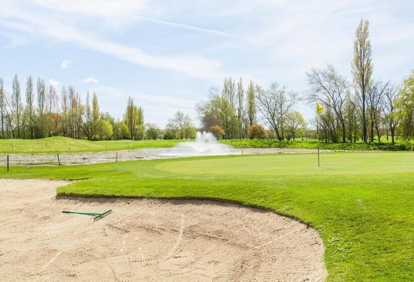هتل Dudsbury Golf Club   And Spa