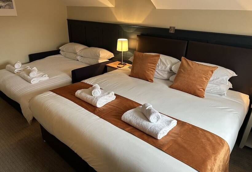 هتل Full Moon Inn Rudge