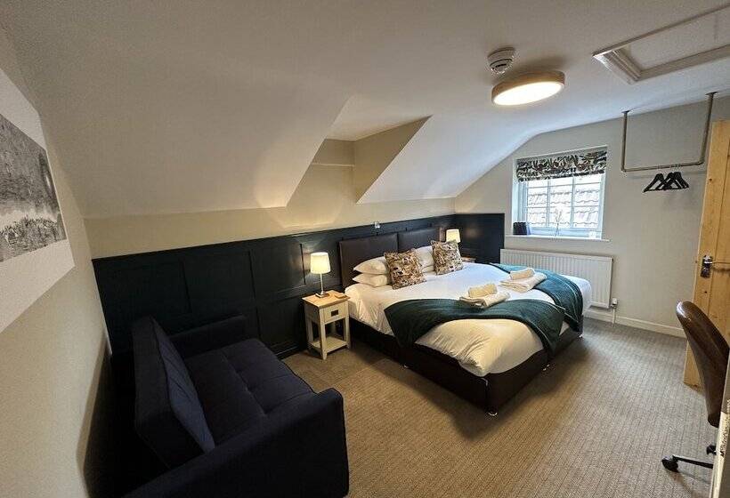 هتل Full Moon Inn Rudge