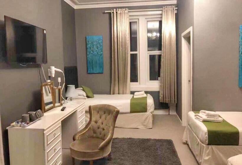 בית מלון כפרי Kensington