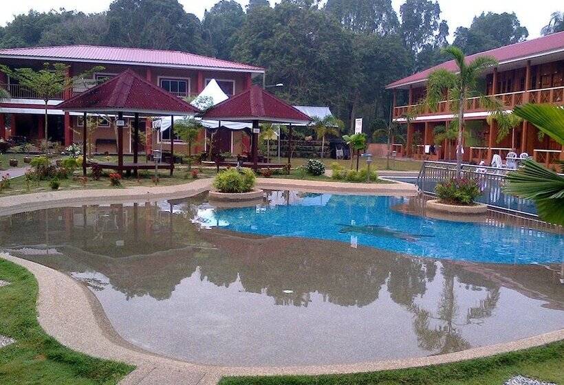 هتل Purnama Beach Resort