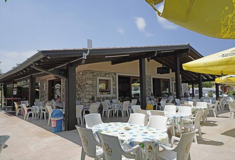 Fotos del hotel Residence Villaggio Tiglio:  14