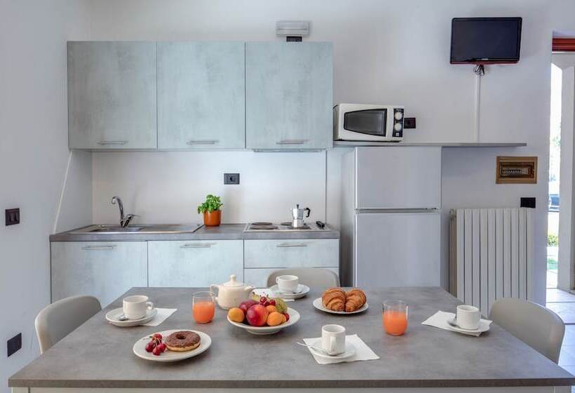 Fotos del hotel Residence Villaggio Tiglio:  16