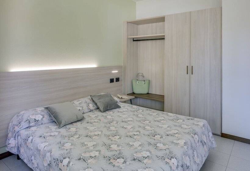 Fotos del hotel Residence Villaggio Tiglio:  2