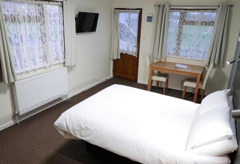 리조트 Warrens Village Motel And Self Catering