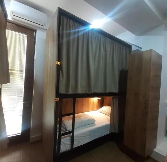 Starhostel
