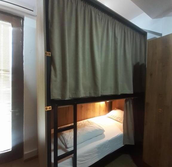 Starhostel