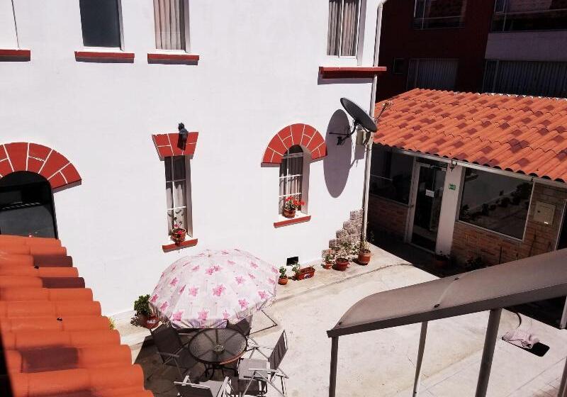 هاستل Heritage Inn