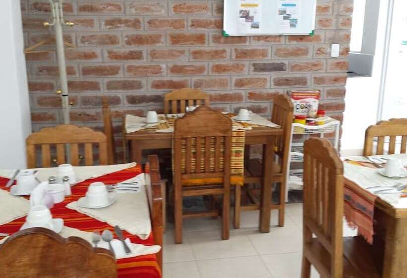 هاستل Heritage Inn