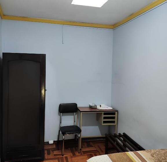 هاستل Hostal Juana De Arco
